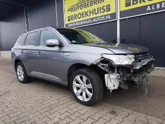 Mitsubishi Outlander Outlander (GF/GG), SUV, 2012 / 2022 2.0 16V PHEV 4x4 picture 7