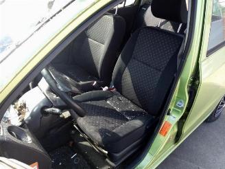 Daihatsu Cuore Cuore (L251/271/276), Hatchback, 2003 1.0 12V DVVT picture 13