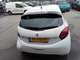 Peugeot 208 208 I (CA/CC/CK/CL), Hatchback, 2012 / 2019 1.2 Vti 12V PureTech 82 picture 3