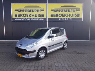 Avarii autoturisme Peugeot 1007 1.4 Gentry 2005/9