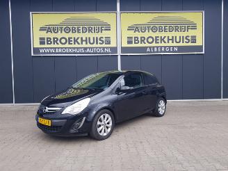 krockskadad bil auto Opel Corsa 1.2 EcoFlex Anniversay Edition LPG 2012/3
