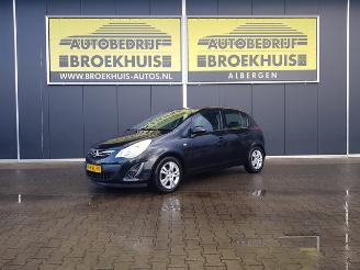 krockskadad bil auto Opel Corsa 1.3 CDTi EcoFlex S/S Cosmo 2012/4