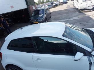 Volkswagen Polo Polo V (6R), Hatchback, 2009 / 2017 1.0 12V BlueMotion Technology picture 6