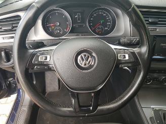 Volkswagen Golf 1.6 TDI Highline DSG picture 19