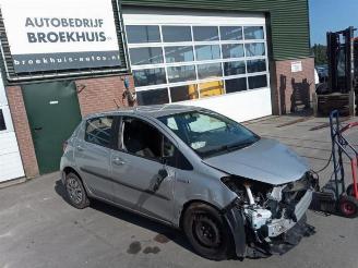 Autoverwertung Toyota Yaris Yaris III (P13), Hatchback, 2010 / 2020 1.5 16V Hybrid 2016/3
