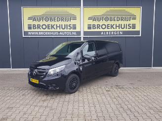 krockskadad bil bedrijf Mercedes Vito 110 CDI Lang 2020/1