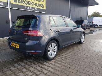 Volkswagen Golf 1.0 TSI Connected Series picture 7