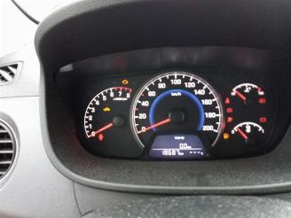 Hyundai I-10 i10 (B5), Hatchback, 2013 / 2019 1.0 12V picture 12