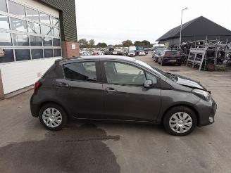 Toyota Yaris Yaris III (P13), Hatchback, 2010 / 2020 1.33 16V Dual VVT-I picture 2