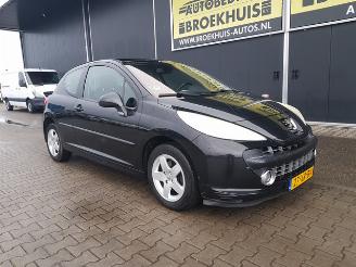 Peugeot 207 1.4 VTi XS Pack picture 6