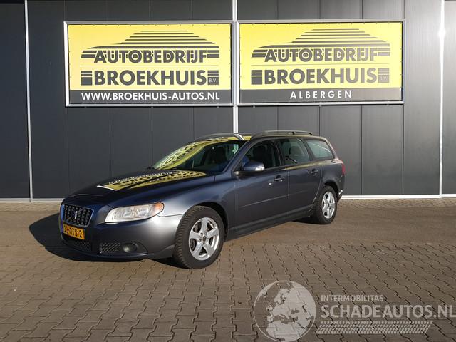 Volvo V-70 2.4D Momentum