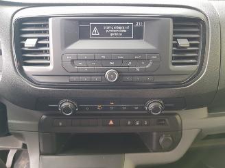 Citroën Jumpy 2.0 BlueHDI 120 Club XL DC S&S picture 19