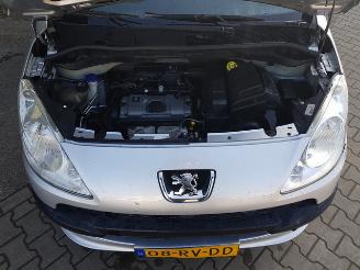 Peugeot 1007 1.4 Gentry picture 12