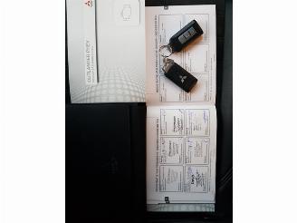 Mitsubishi Outlander 2.4 PHEV Intense picture 29