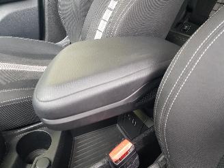 BMW 2-serie Gran Tourer 216d Essential picture 23