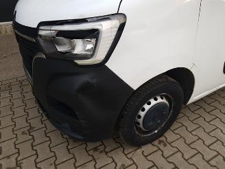 Renault Master T35 2.3 dCi 135 L3H2 Comfort picture 9