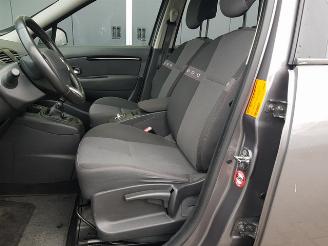 Renault Scenic 1.2 TCe Collection picture 16