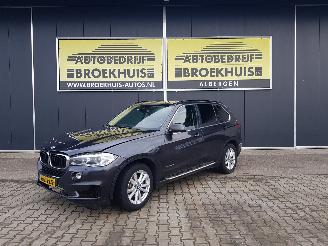 Unfallwagen BMW X5 xDrive30d High Executive 2016/6