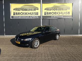 Unfallwagen BMW 3-serie 320i Executive 2012/5