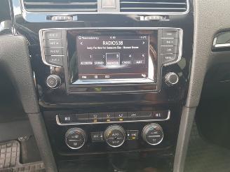 Volkswagen Golf 1.6 TDI Highline picture 18