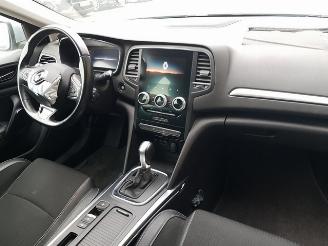 Renault Mégane Estate 1.3 TCe Intens picture 9