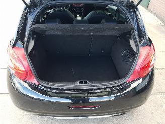 Peugeot 208 1.6 THP GTi picture 25