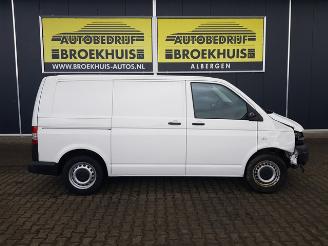 Volkswagen Transporter 2.0 TDI L1H1 BM T800 Baseline picture 4