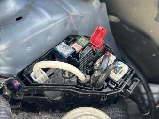 Toyota Yaris Yaris III (P13), Hatchback, 2010 / 2020 1.5 16V Hybrid picture 21