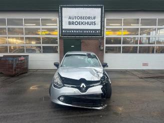 Sloopauto Renault Clio Clio IV (5R), Hatchback 5-drs, 2012 / 2021 0.9 Energy TCE 90 12V 2014/6