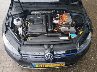 Volkswagen Golf 1.4 TSI GTE picture 11