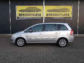 Opel Zafira 1.8 Temptation picture 2
