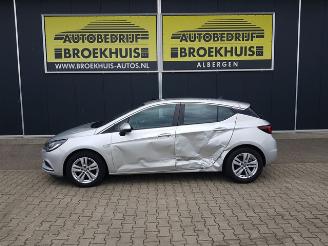 Opel Astra 1.6 CDTI Business+ picture 2