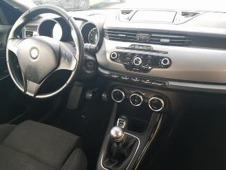 Alfa Romeo Giulietta 1.4 T Distinctive picture 13