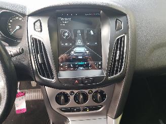 Ford Focus 1.0 EcoBoost Trend picture 14