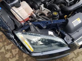 Ford Focus 1.6-16V Ghia picture 12