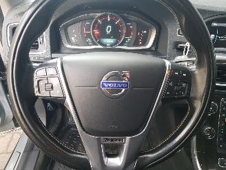 Volvo V-60 2.4 D6 AWD Plug-In Hybrid Pure Limited picture 16