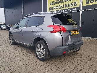 Peugeot 2008 1.6 VTi Allure picture 7