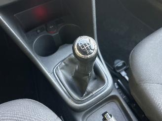 Volkswagen Polo 1.4-16V Trendline picture 21