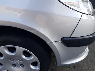 Peugeot 1007 1.4 Gentry picture 9