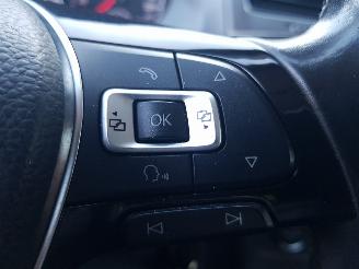 Volkswagen Golf 1.6 TDI Comfortline BlueMotion picture 28