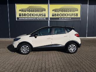 Renault Captur 0.9 TCe Expression picture 2