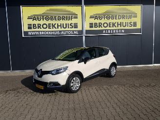 Coche accidentado Renault Captur 0.9 TCe Expression 2014/6