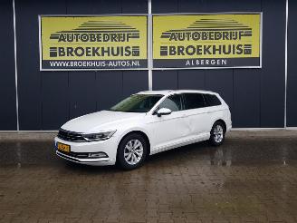 damaged passenger cars Volkswagen Passat Variant 1.6 TDI Comfortline Business 2018/5