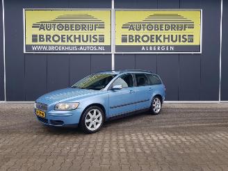 Schadeauto Volvo V-50 2.4 Momentum 2006/1
