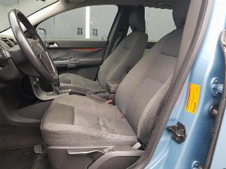 Volvo V-50 2.4 Momentum picture 12