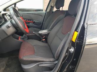 Renault Clio 0.9 TCe Expression picture 15