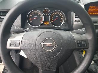 Opel Zafira 1.6 Temptation picture 18