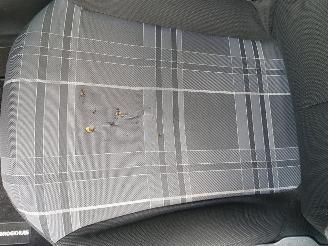 Peugeot 108 1.0 e-VTi Active picture 19