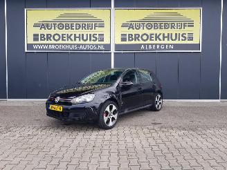 uszkodzony samochody osobowe Volkswagen Golf 1.6 Comfortline 2009/1