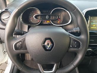 Renault Clio Estate 0.9 TCe Intens picture 16